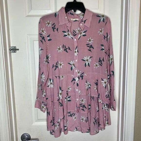 Entro Pink and White Striped Floral Button Top - Picture 1 of 6